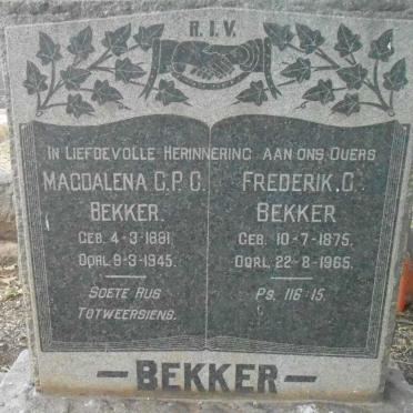 BEKKER Frederik G. 1875-1965 &amp; Magdalena C. P. C. 1881-1945