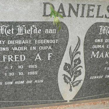 DANIELS A.F. 1915-1985 &amp; B.M. 1922-2003