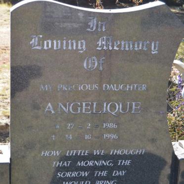 PLESSIS Angelique, du 1986-1996