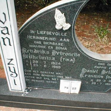 ZYL Daniel Belzaser Erasmus, van 1925-1988 &amp; Hendrika Petronella Wilhelmina 1924-1988