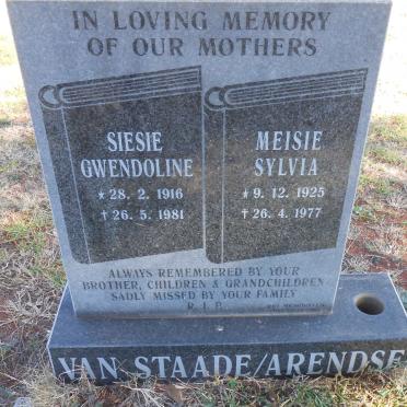 STAADE Siesie Gwendoline, van 1916-1981 :: ARENDSE Meisie Sylvia 1925-1977