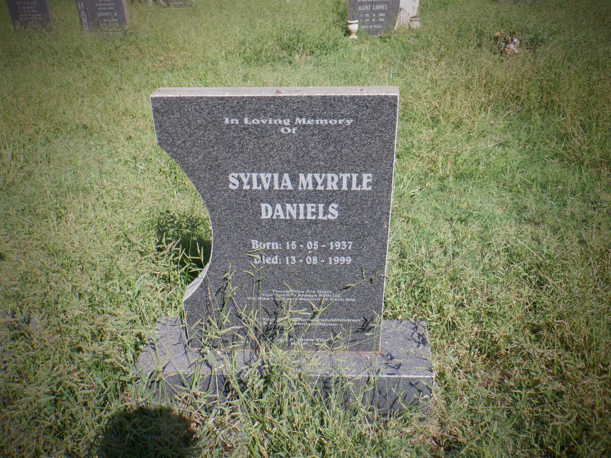 DANIELS Sylvia Myrtle 1937-1999