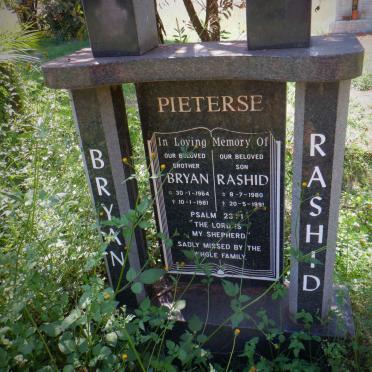 PIETERSE Bryan 1964-1981 :: PIETERSE Rashid 1980-1991