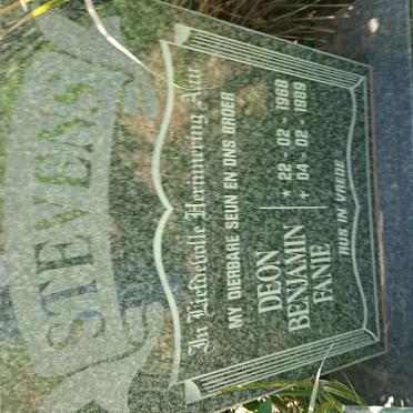 STEVENS Deon Benjamin Fanie 1968-1989
