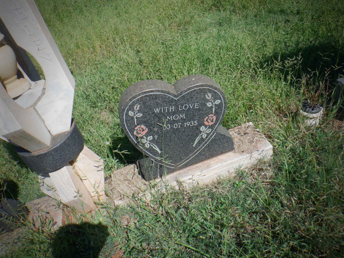 ? Dennis 1936-1991 &amp; Helen 1935-