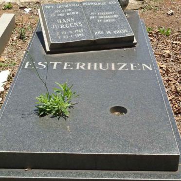 ESTERHUIZEN Hans Jurgens 1958-1992