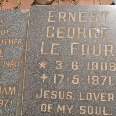FOUR Ernest George, le 1908-1971
