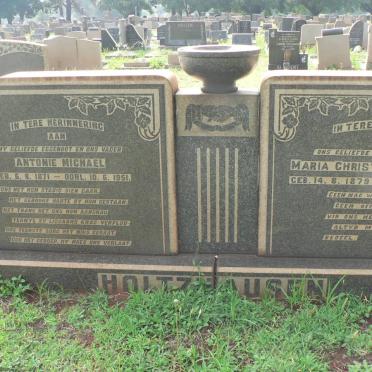 HOLTZHAUSEN Antonie Michael 1871-1951 &amp; Maria Christina Gertruida 1879-19??