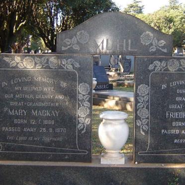 MUHL Friedrich Carl 1893-1976 &amp; Mary Mackay 1888-1970