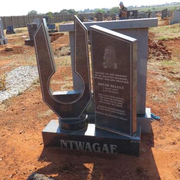 NTWAGAE Oscar Selele 1977-2010