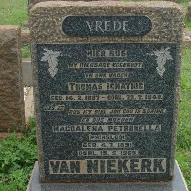 NIEKERK Thomas Ignatius, van 1887-1949 &amp; Magdalena Petronella PRINSLOO 1891-1965