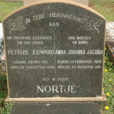 NORTJE Petrus Edward 1911-1968 &amp; Anna Johanna Jacoba 1909-1991