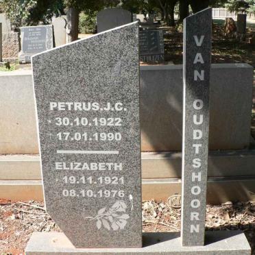 OUDTSHOORN Petrus J.C., van 1922-1990 &amp; Elizabeth 1921-1976