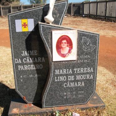 PARGEIRO Jaime da Camara 1946- &amp; Maria Theresa Lino de Moura Camara 1939-2007