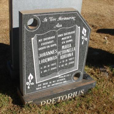 PRETORIUS Johannes Lodewikus 1927-2005 &amp; Maria Petronella Adriana 1927-2006