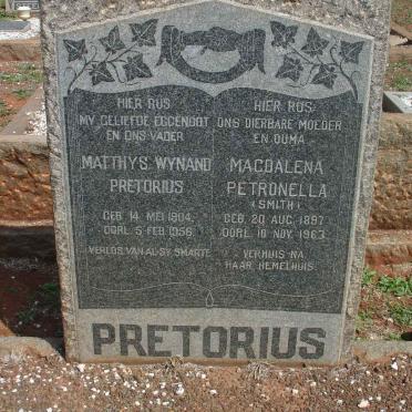 PRETORIUS Matthys Wynand 1904-1956 &amp; Magdalena Petronella SMITH 1897-1963