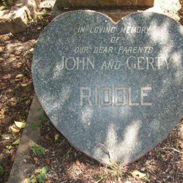 RIDDLE John &amp; Gerty