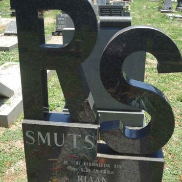 SMUTS Riaan 1975-1991
