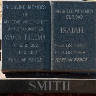 SMITH Isaiah 1916-1998 &amp; Mavis Thelma 1923-1986