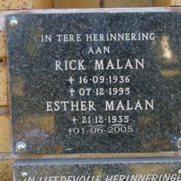 MALAN Rick 1936-1995 &amp; Esther 1935-2005
