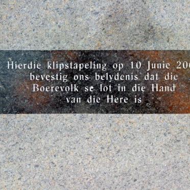 4. Monument sy-aansig