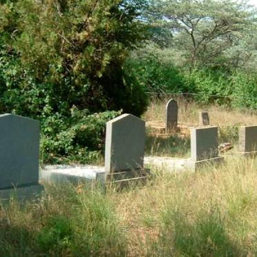 Gauteng, CULLINAN district, Boekenhoutskloof, farm cemetery_3