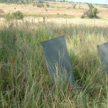 Gauteng, CULLINAN district, Boekenhoutskloof, farm cemetery_1