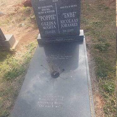 BRESLER Nicolaas Johannes 19?0-2011 &amp; Gezina Maria 19?9-2010