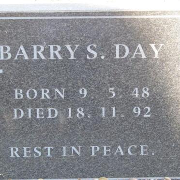 DAY Barry S. 1948-1992