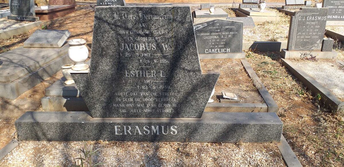 ERASMUS Jacobus W. 1917-1980 & Esther L. 1917-1980