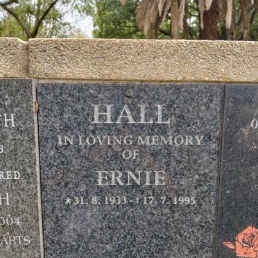 HALL Ernie 1933-1995