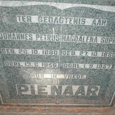 PIENAAR Johannes Petrus 1880-1956 &amp; Magdalena Sophia 1880-1957