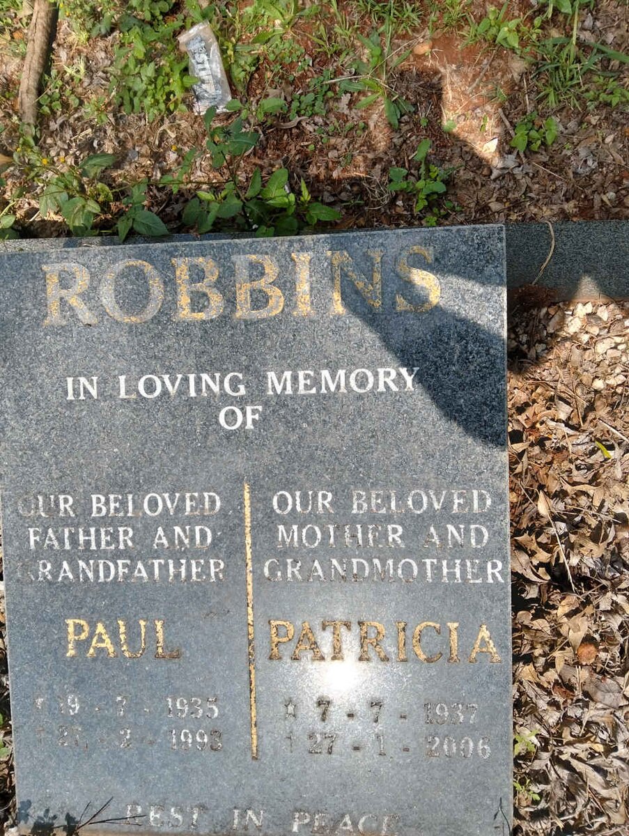 ROBBINS Paul 1935-1993 & Patricia 1937-2006