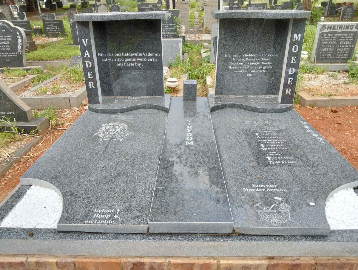 STRYDOM Johannes Lodewickis 1944-1979 & Anna Susara Johanna 1944-2023