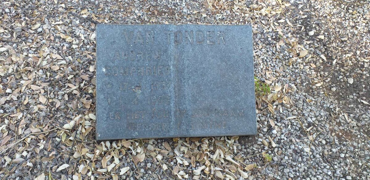 TONDER Andrew Comphries, van 1957-1992