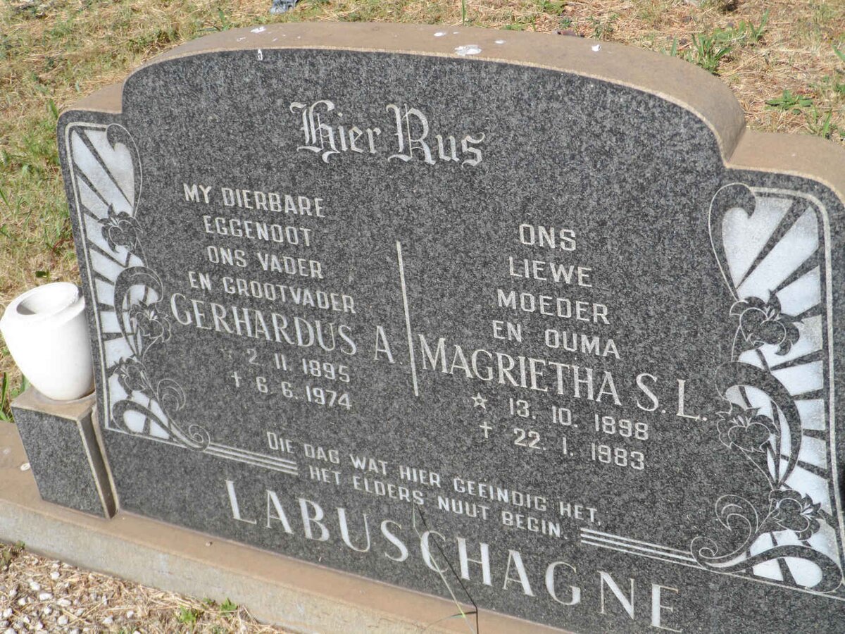 LABUSCHAGNE Gerhardus A. 1895-1974 &amp; Magrietha S.L. 1898-1983