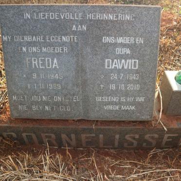 CORNELISSEN Dawid 1943-2010 &amp; Freda 1945-1989