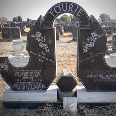 FOURIE Jacobus Arnoldus 1916-1998 &amp; Hester Maria 1916-1985