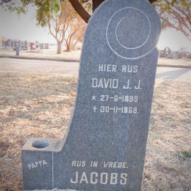 J - Vanne :: Surnames - J