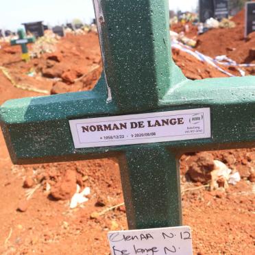 LANGE Norman, de 1958-2020