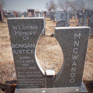 Mn - Surnames starting with the letters Mn