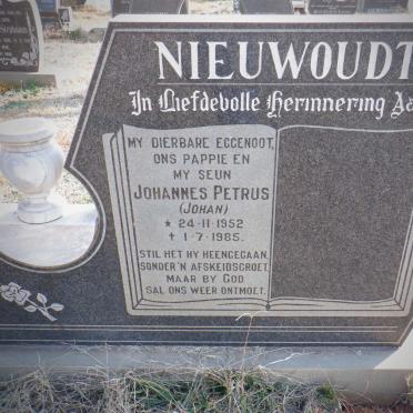 NIEUWOUDT Johannes Petrus 1952-1985