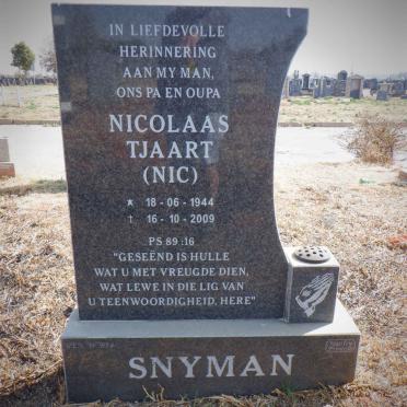 SNYMAN Nicolaas Tjaart 1944-2009