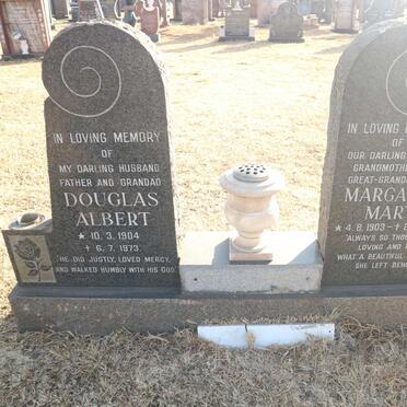 STUMKE Douglas Albert 1904-1973 &amp; Margaret Mary 1903-1993