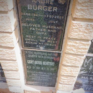 BURGER Andre 1941-2007 :: MOSTERT Gert 1969-2009 