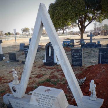 ? Adine 1959-1978 :: ? Olive 1921-1983