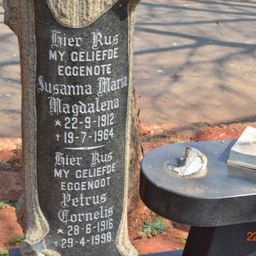 JORDAAN Petrus Cornelis 1916-1998 &amp; Susanna Maria Magdalena 1912-1964