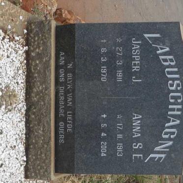 LABUSCHAGNE Jasper J. 1911-1970 &amp; Anna S.E. 1913-2004
