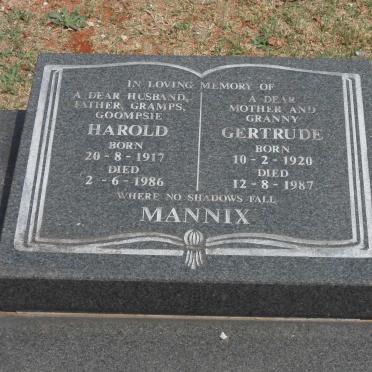 MANNIX Harold 1917-1986 &amp; Gertrude 1920-1987