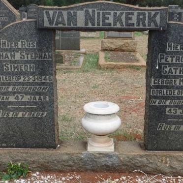 NIEKERK Johan Stephan Simeon, van -1946 &amp; Petronella Cathrina KRITZINGER -1945